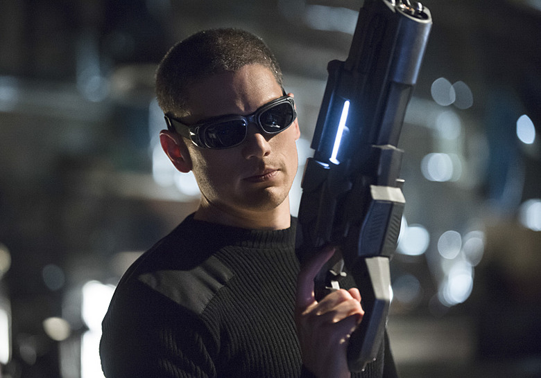 the-flash-season-1-photos-felicity (10)