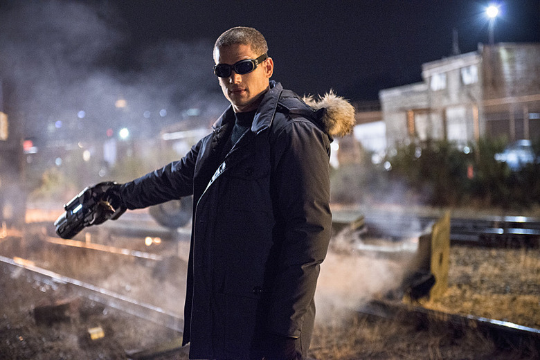 the-flash-season-1-photos-felicity (13)