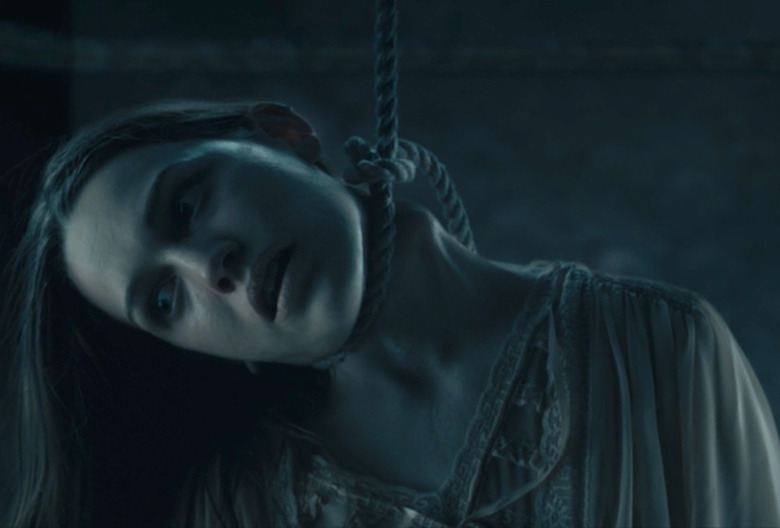 The Haunting of Hill House Spookiest Moments Cast Photos Season 1 Netflix