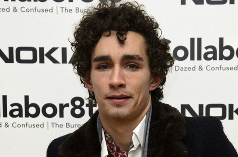 Robert_Sheehan