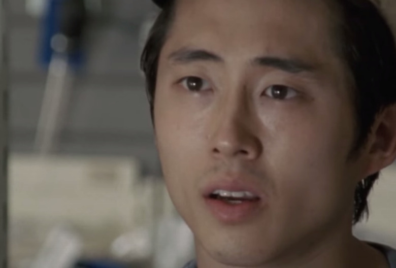 the walking dead 15 most memorable glenn moments