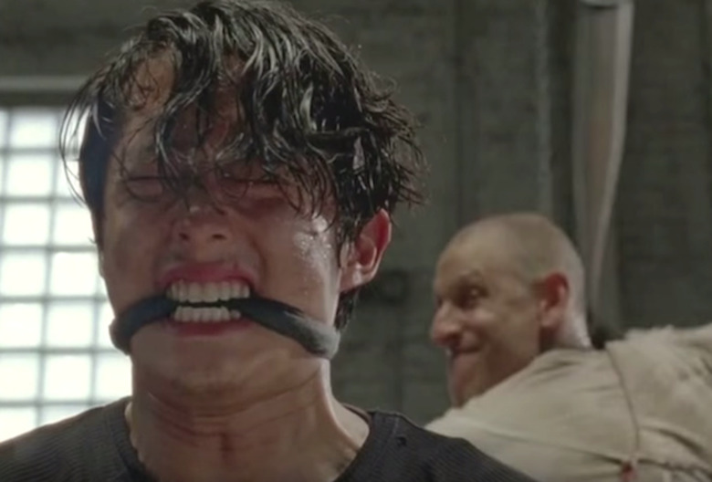 the walking dead 15 most memorable glenn moments