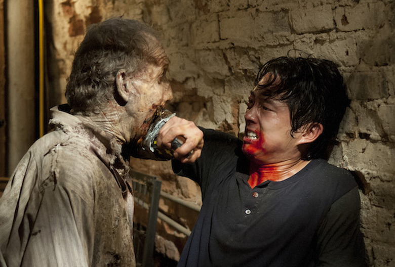 the walking dead 15 most memorable glenn moments