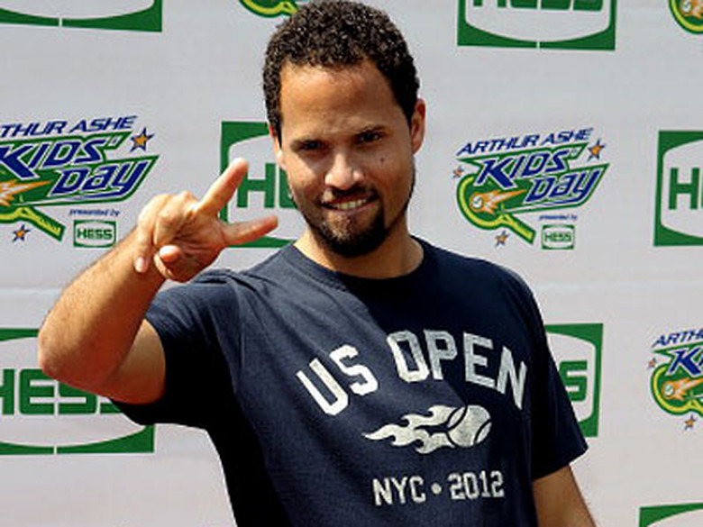 gal_gty150841366-event-co-host-quddus-attends-2012-arthur