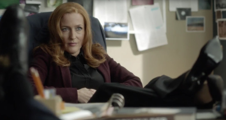 scully-desk-season-11