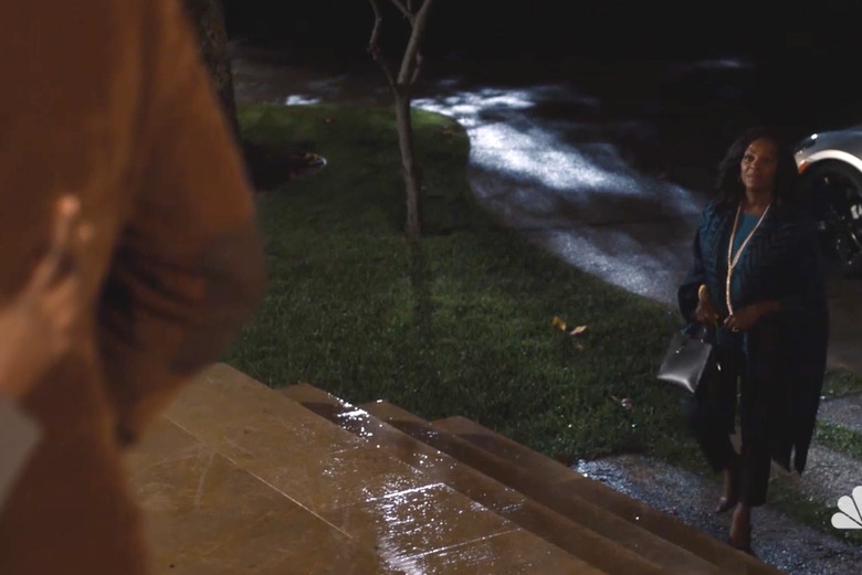 This Is Us Flash Forward Clues Theories Photos