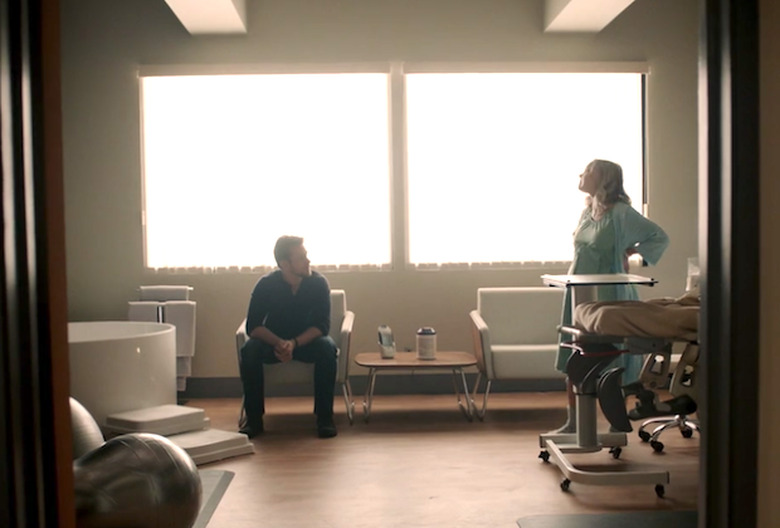 this-is-us-baby-jack-flash-forward-clues-theories-season-4-photos