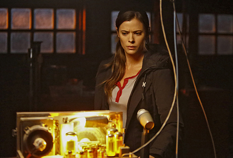 Frequency Recap Series Premiere The CW Pilot