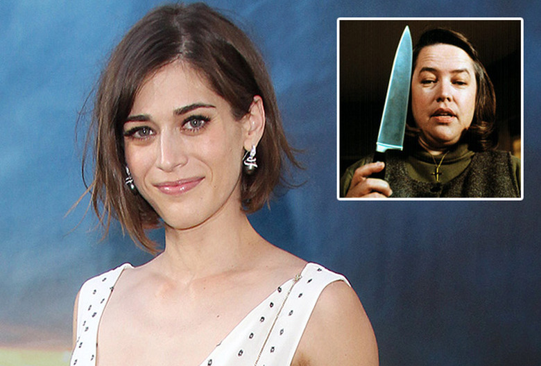 Lizzy Caplan Annie Wilkes