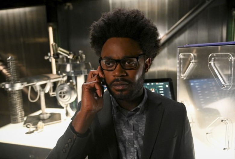 Quarantine Characters Curtis Holt, Arrow