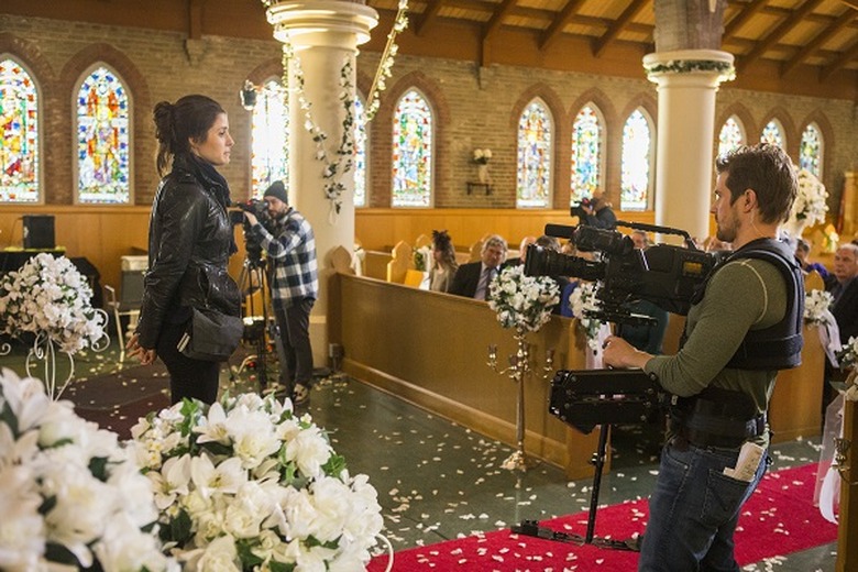 unreal-season-1-photos (11)