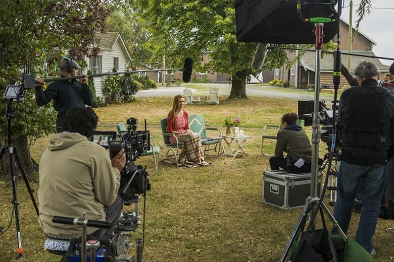 unreal-season-1-photos (1)