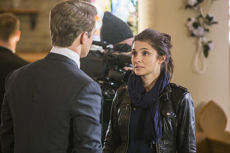 unreal-season-1-photos (14)
