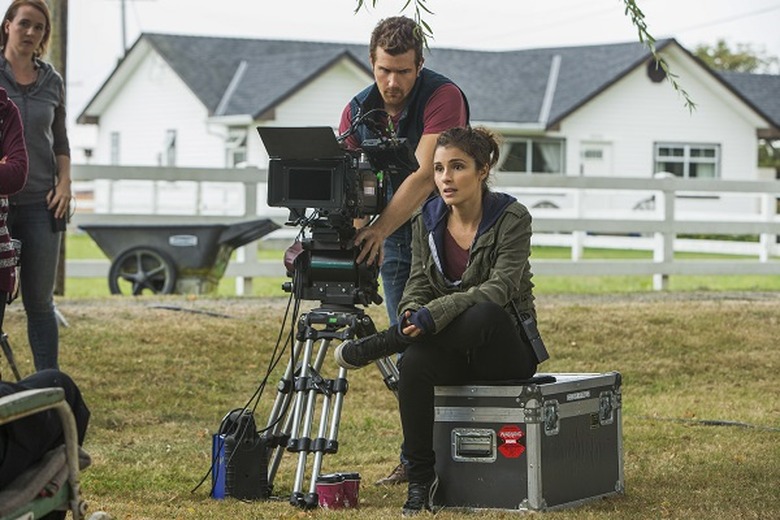 unreal-season-1-photos (2)