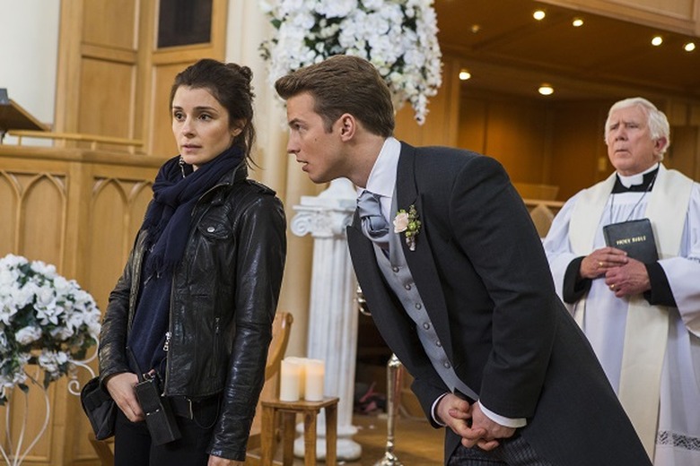 unreal-season-1-photos (5)