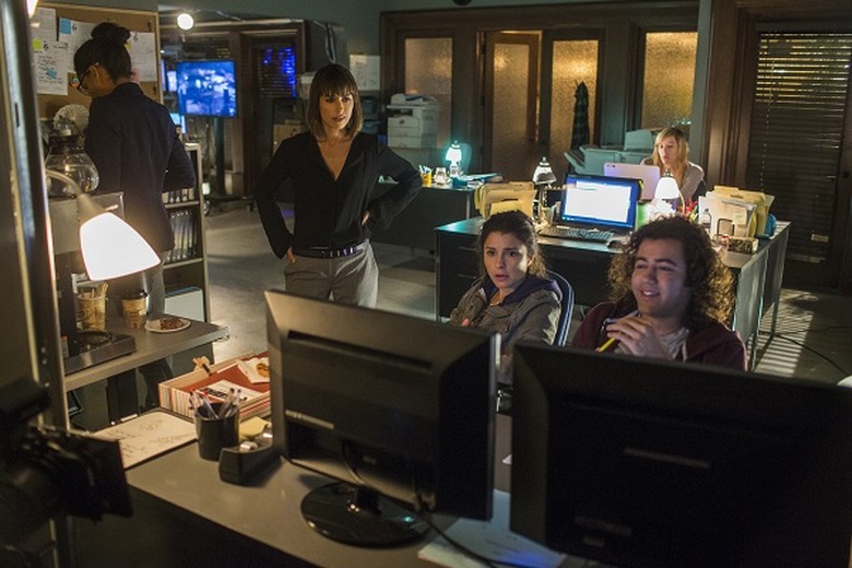 unreal-season-1-photos (6)