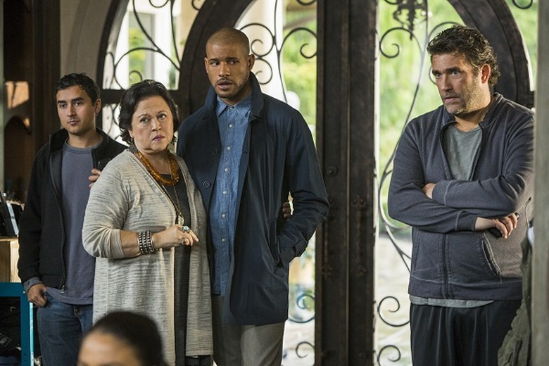 unreal-season-1-photos (7)