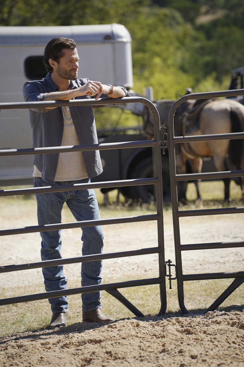 Walker Season 1 Photos