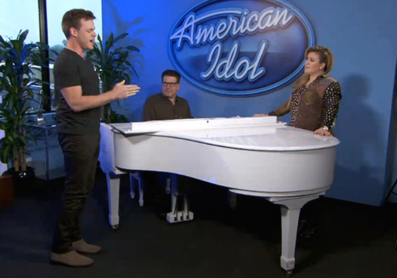 qotw-american-idol-kelly-clarkson-pregnant