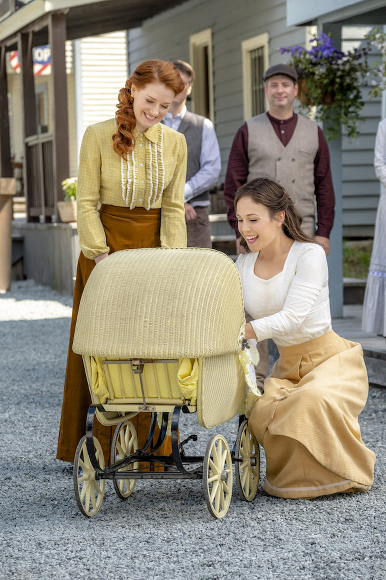 When Calls the Heart Season 6 Hallmark Channel