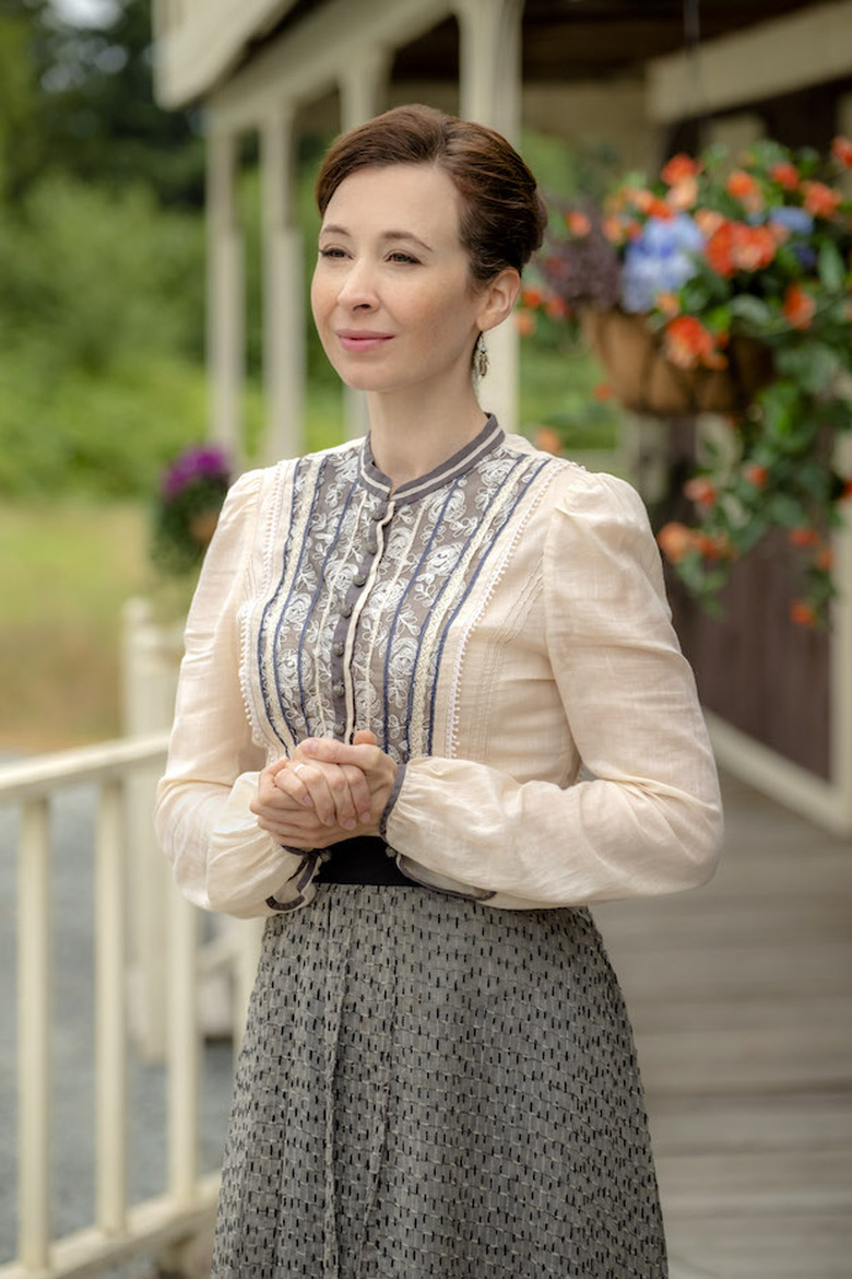 When Calls the Heart Season 6 Hallmark Channel