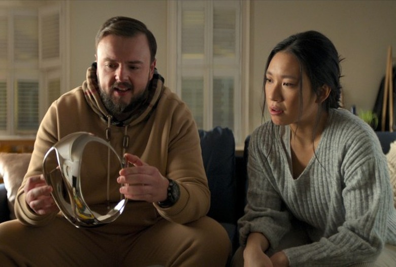 3-body-problem-headset-john-bradley-interview-netflix-hong