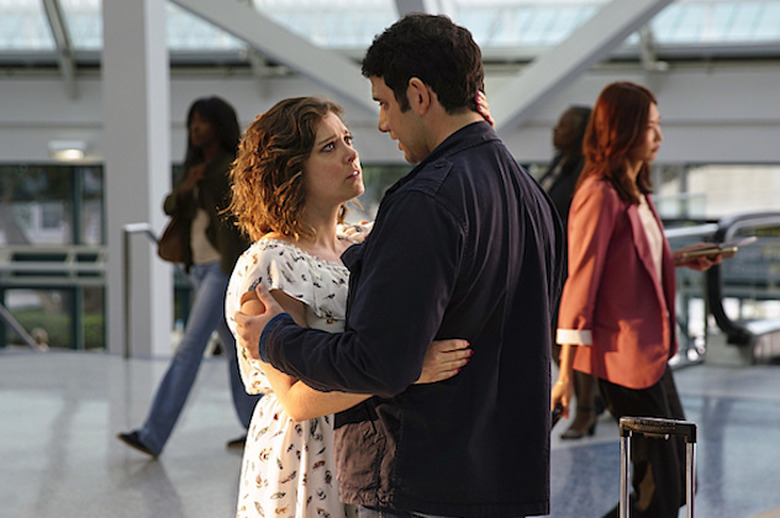 Crazy Ex Girlfriend Scoop Greg Leaving Rachel Bloom