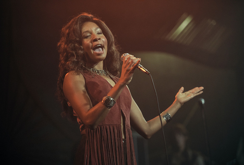 Nabiyah Be as Simone Jackson in Daisy Jones & the Six