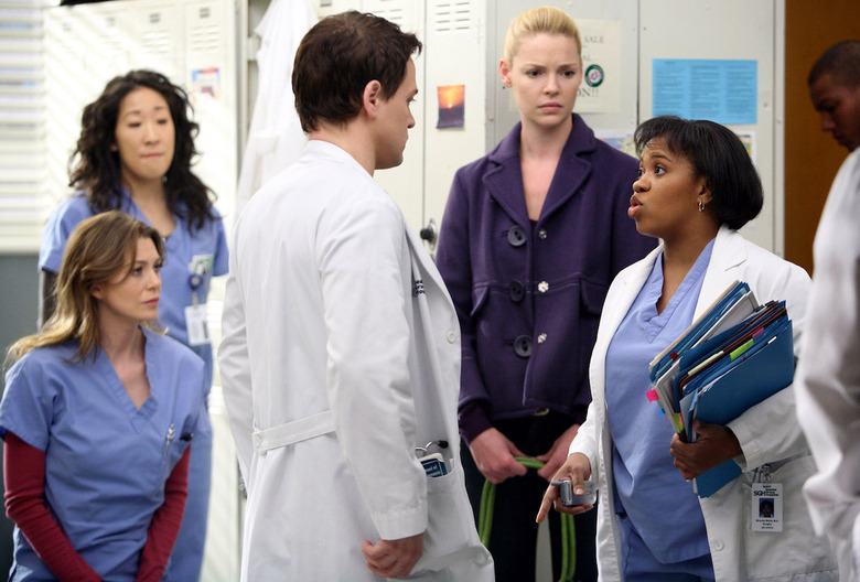 GREY'S ANATOMY, Sandra Oh, Ellen Pompeo, T.R. Knight, Katherine Heigl, Chandra Wilson, 'Great Expectations', (Season 3, aired Jan. 25, 2007), 2005-, photo: Danny Feld / © ABC / Courtesy Everett Collection