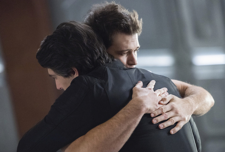 Legends of Tomorrow Ray Nora Leave