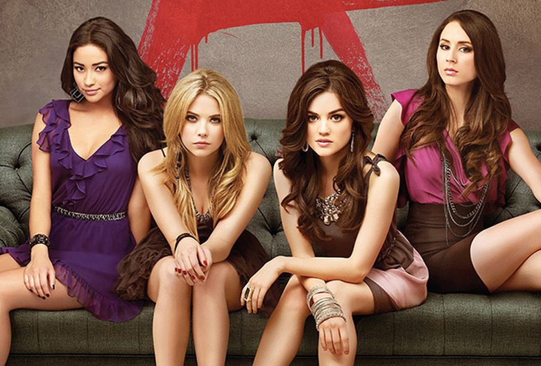 Lucy Hale Pretty Little Liars Reboot