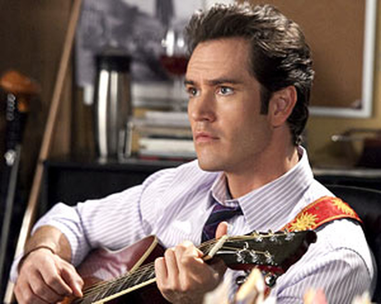 Mark-Paul Gosselaar -- Franklin & Bash Season 2