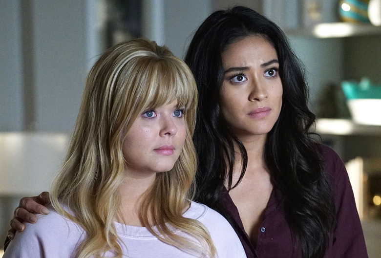 Pretty Little Liars Alison Emily Divorce Reboot Cameo