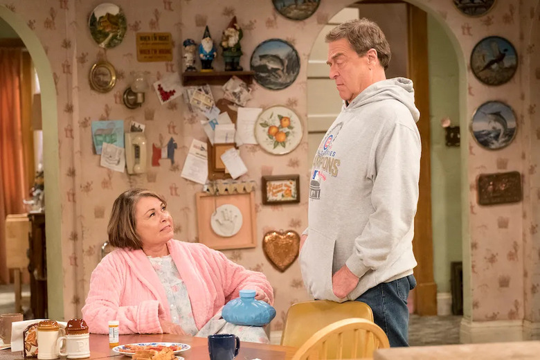 roseanne-season-10-dan-roseanne-kitchen