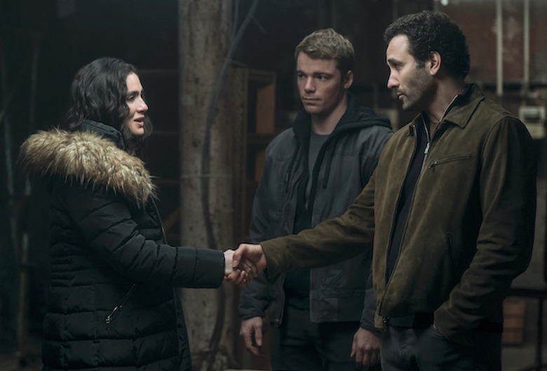the-night-agent-2x05-noor-peter-Sami