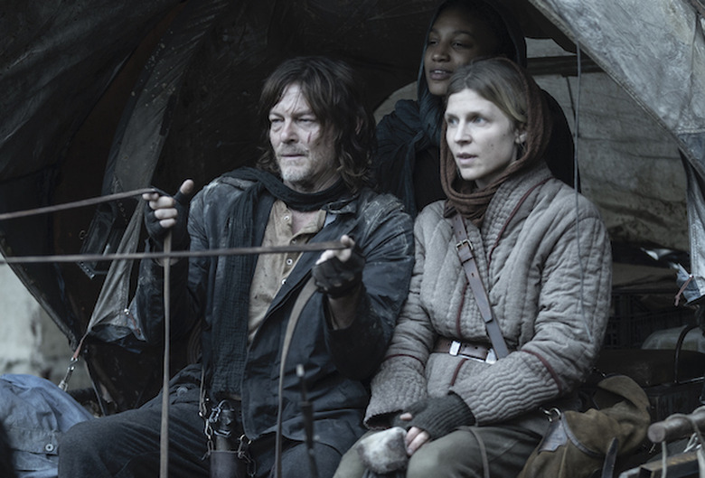 The Walking Dead Daryl Dixon Season 1 Finale Spoilers Isabelle Romance
