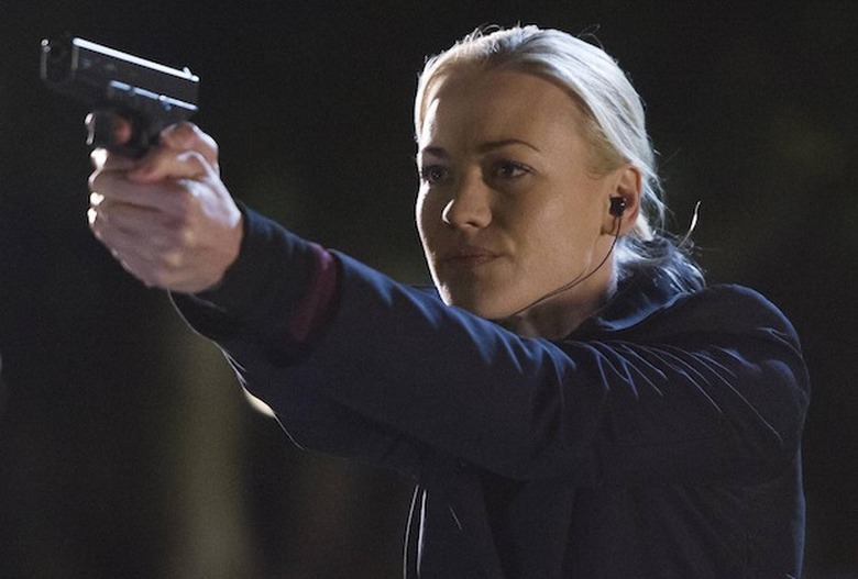 24 Kate Strahovski