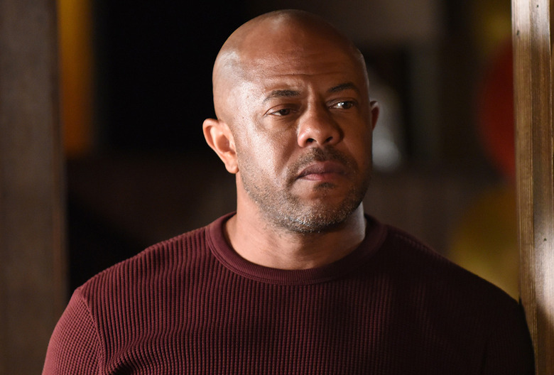 911 Cast Leaving Returning Rockmond Dunbar Michael