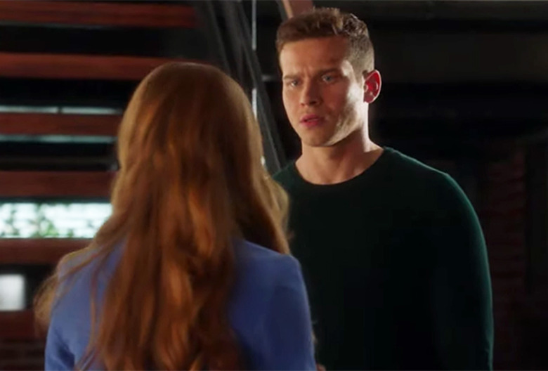 911 Season 5 Episode 18