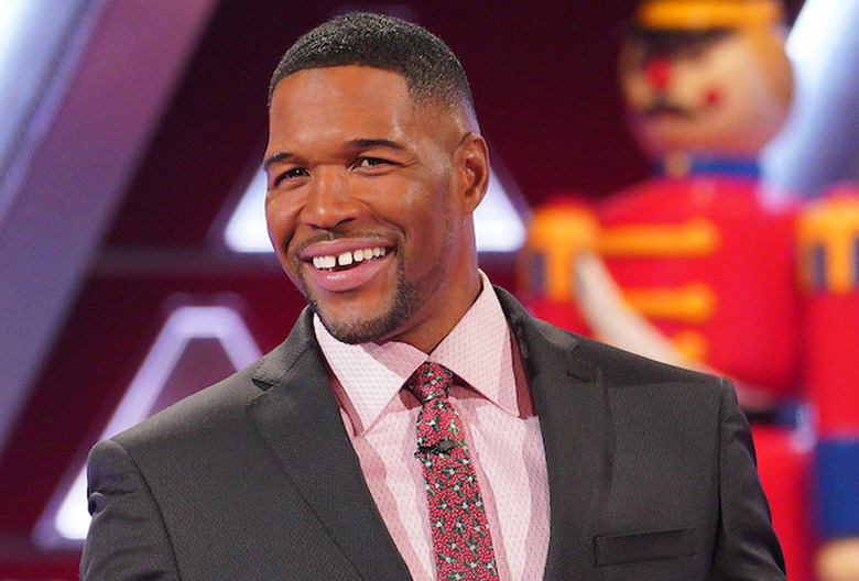 $100,000 Pyramid host Michael Strahan