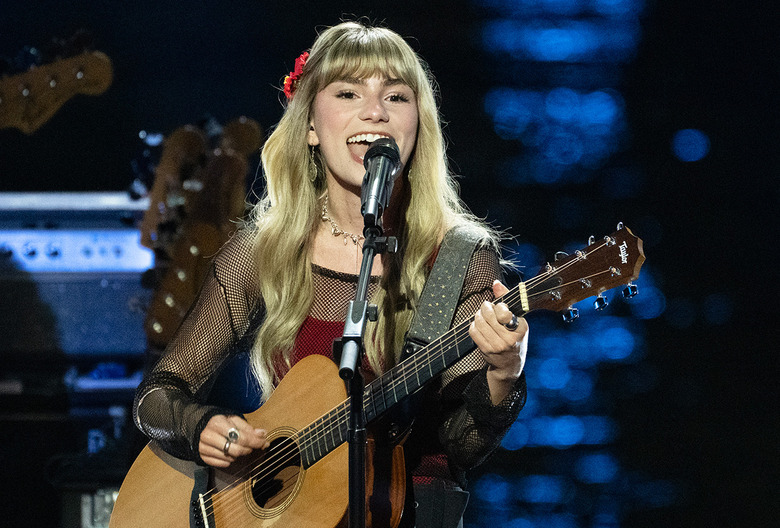 American Idol Top 24 Performances Zaylie Windsor