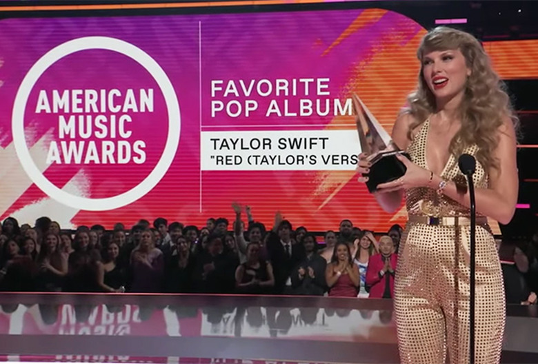 Taylor Swift AMAs 2022