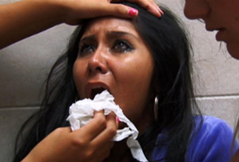 craziest-reality-moments-jersey-shore-snookie-punched