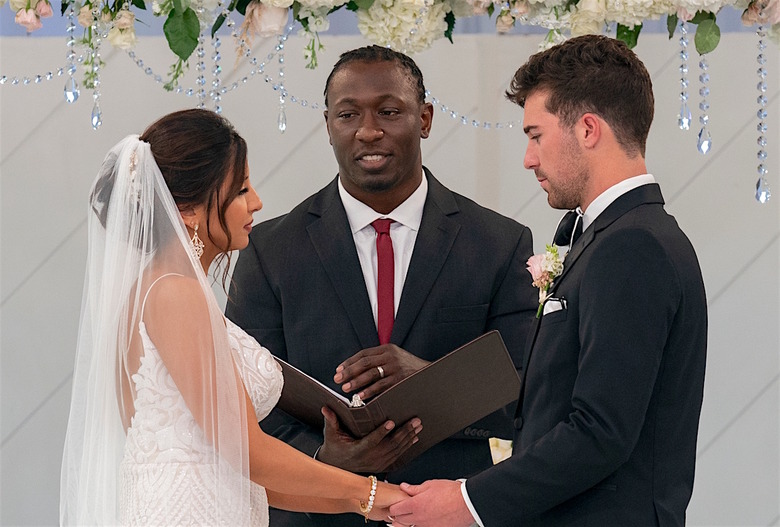Love Is Blind: Zanab Destorys Cole at the Altar (Season 3) 