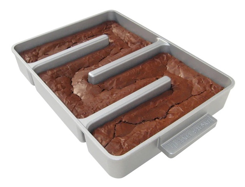 Baker's Edge brownie pan, Best Shark Tank Products