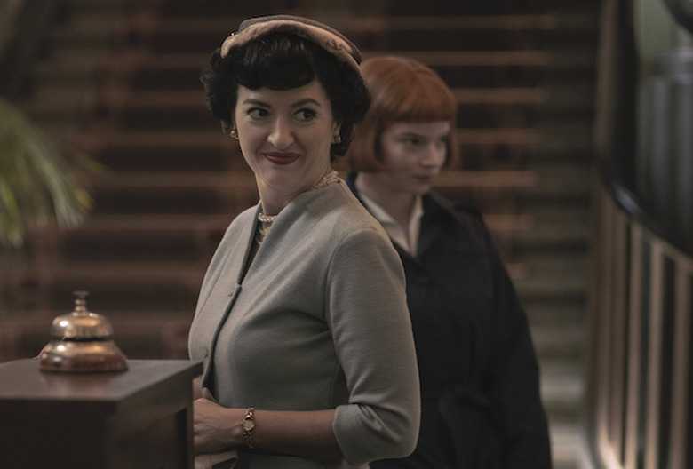 Best TV Moms Alma Queen's Gambit