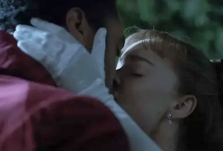 Bridgerton, Season 1, Simon and Daphne's first kiss