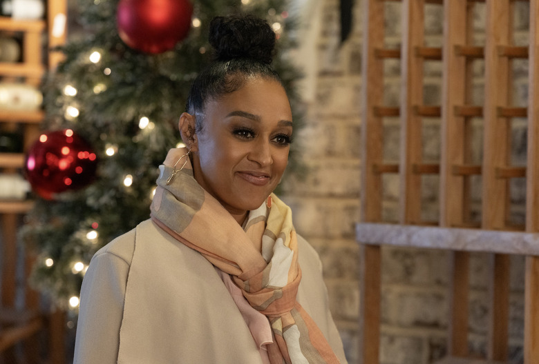 A Very Merry Beauty Salon - Lifetime Christmas Movies 2024