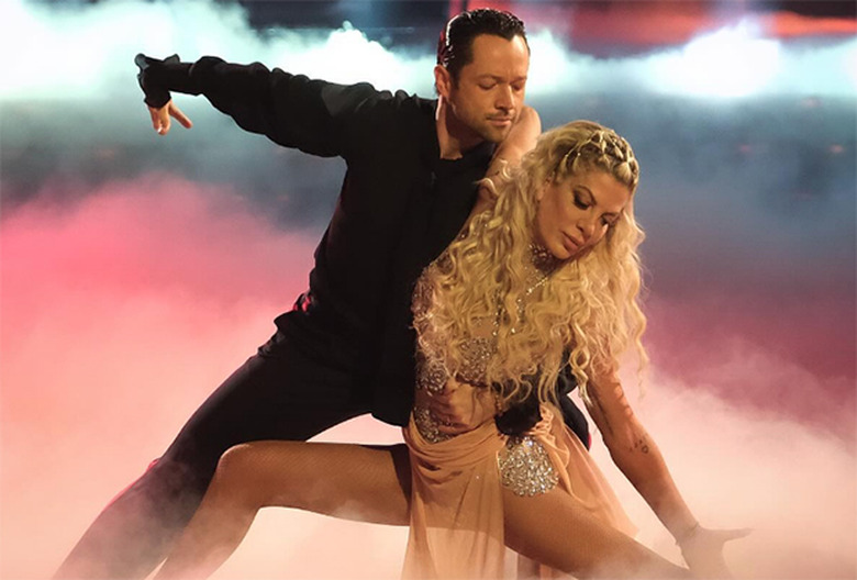 Tori Spelling Dancing With the Stars Week 2