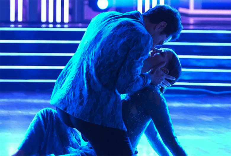 Alyson Hannigan DWTS Week 2